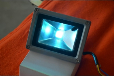 PROJECTEUR LED Couleurs RGB - 10W - 220V 